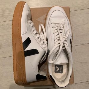 Veja V-12 sneakers